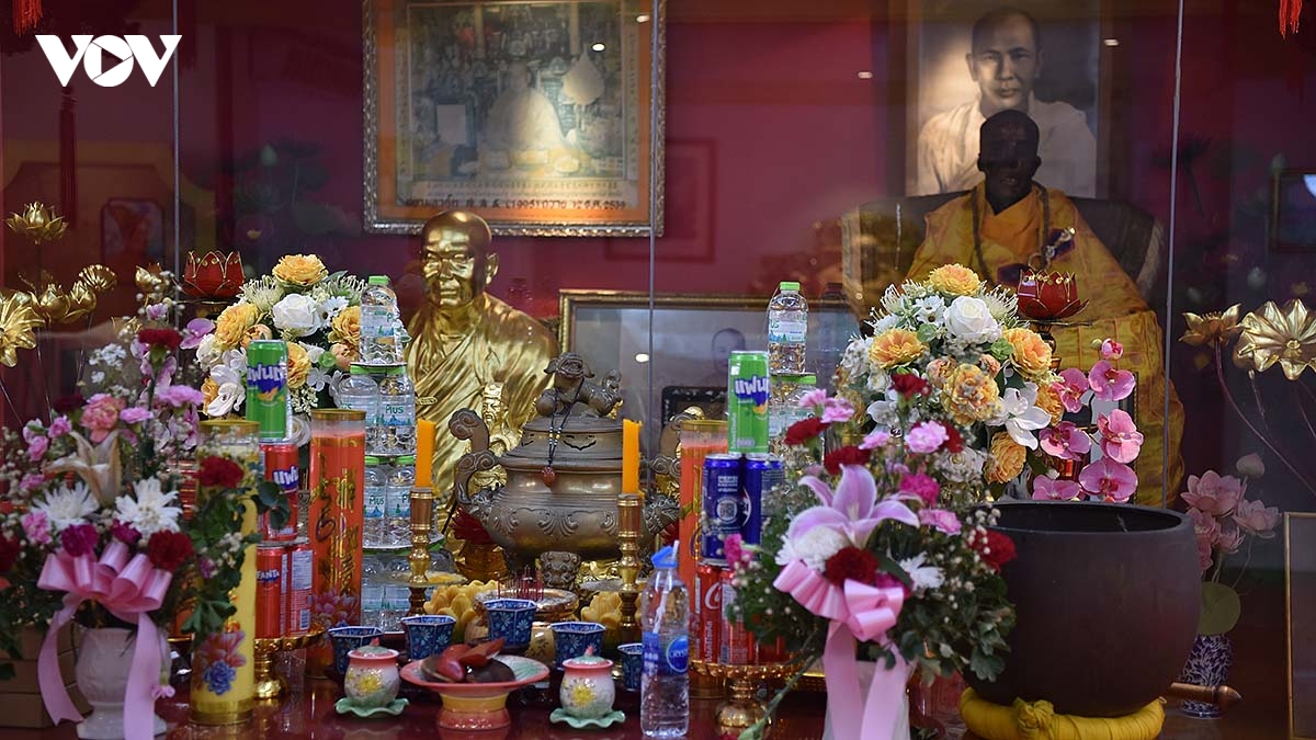 ky la nhuc than bat hoai cua cao tang viet trong chua khanh van o bangkok hinh anh 9