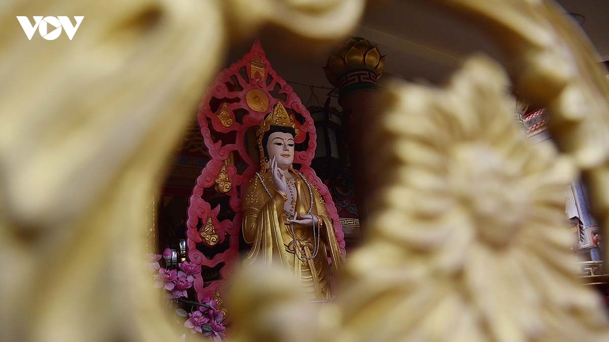ky la nhuc than bat hoai cua cao tang viet trong chua khanh van o bangkok hinh anh 4