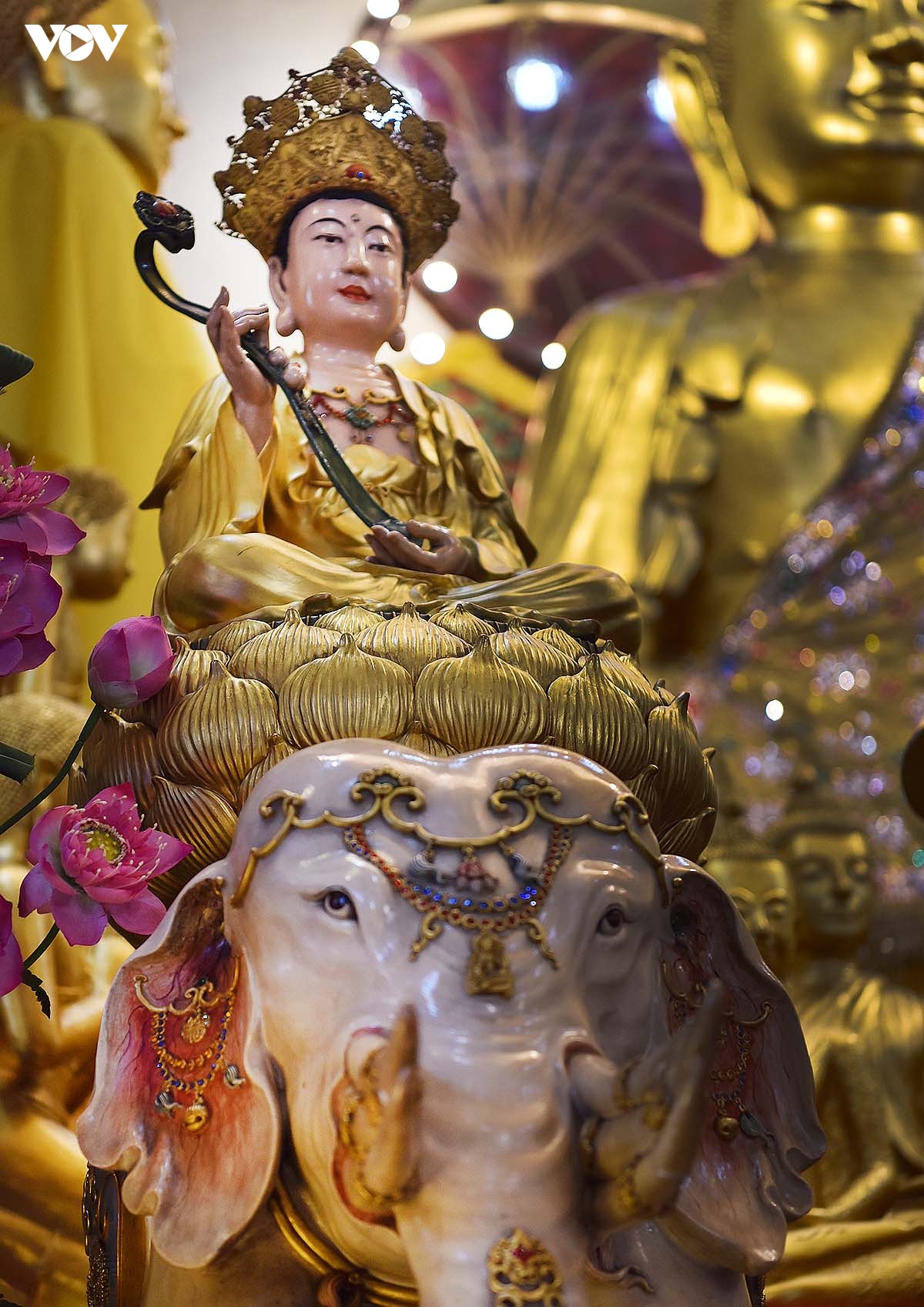 ky la nhuc than bat hoai cua cao tang viet trong chua khanh van o bangkok hinh anh 6