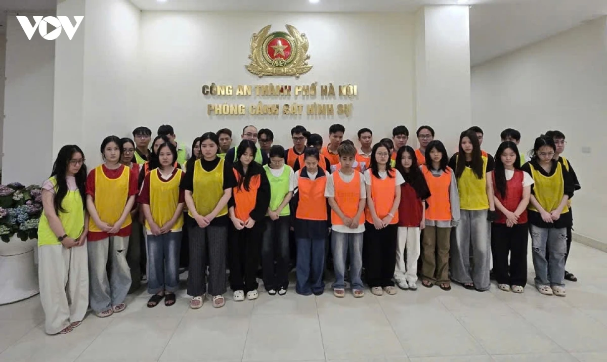 bat ong trum quang ba cho website co bac, thu loi hang ty dong hinh anh 2