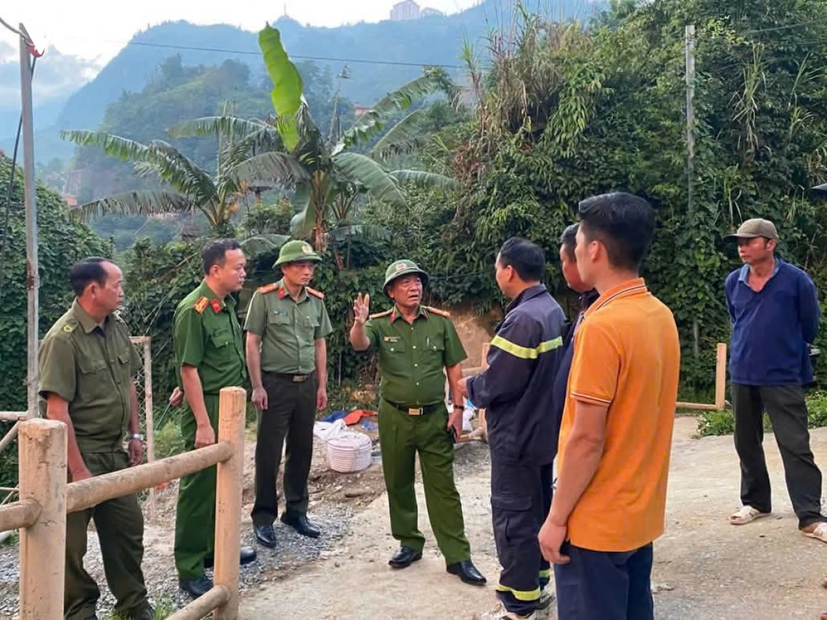 tim kiem nan nhan mat tich tren suoi cat cat lao cai hinh anh 2