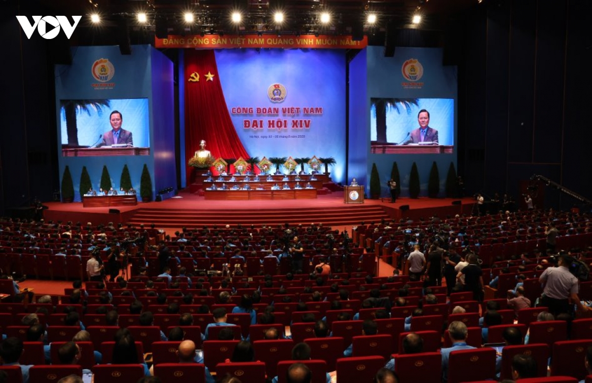 Dai hoi xiv cong doan viet nam Doi moi manh me, cham lo tot hon nguoi lao dong hinh anh 1