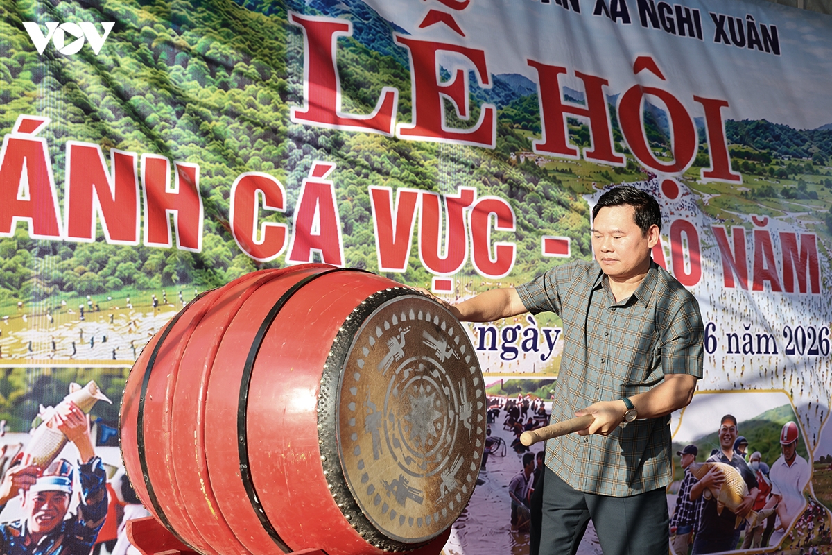 tu cu gia den em nho vui hoi danh ca vuc rao o ha tinh hinh anh 2