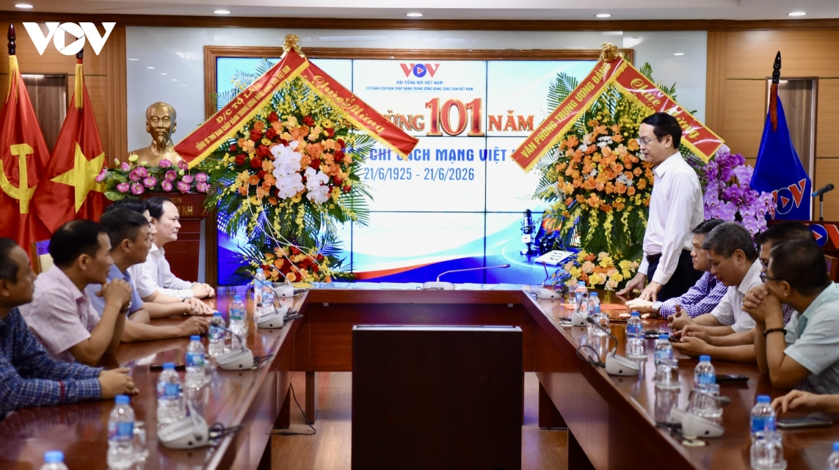 vov khang dinh vai tro bao chi chu luc dua chu truong cua Dang den voi nhan dan hinh anh 2