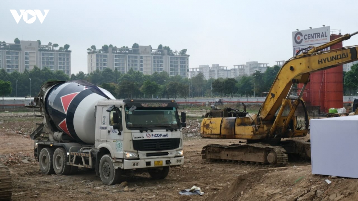 tp.hcm khan truong khai thac mo vang rac thai xay dung hinh anh 2