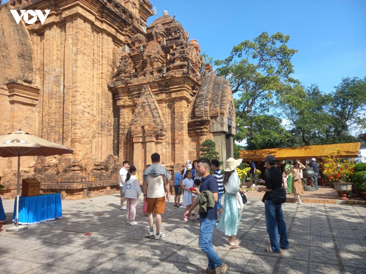 Danh thuc gia tri van hoa cham tu du lich o khanh hoa hinh anh 2