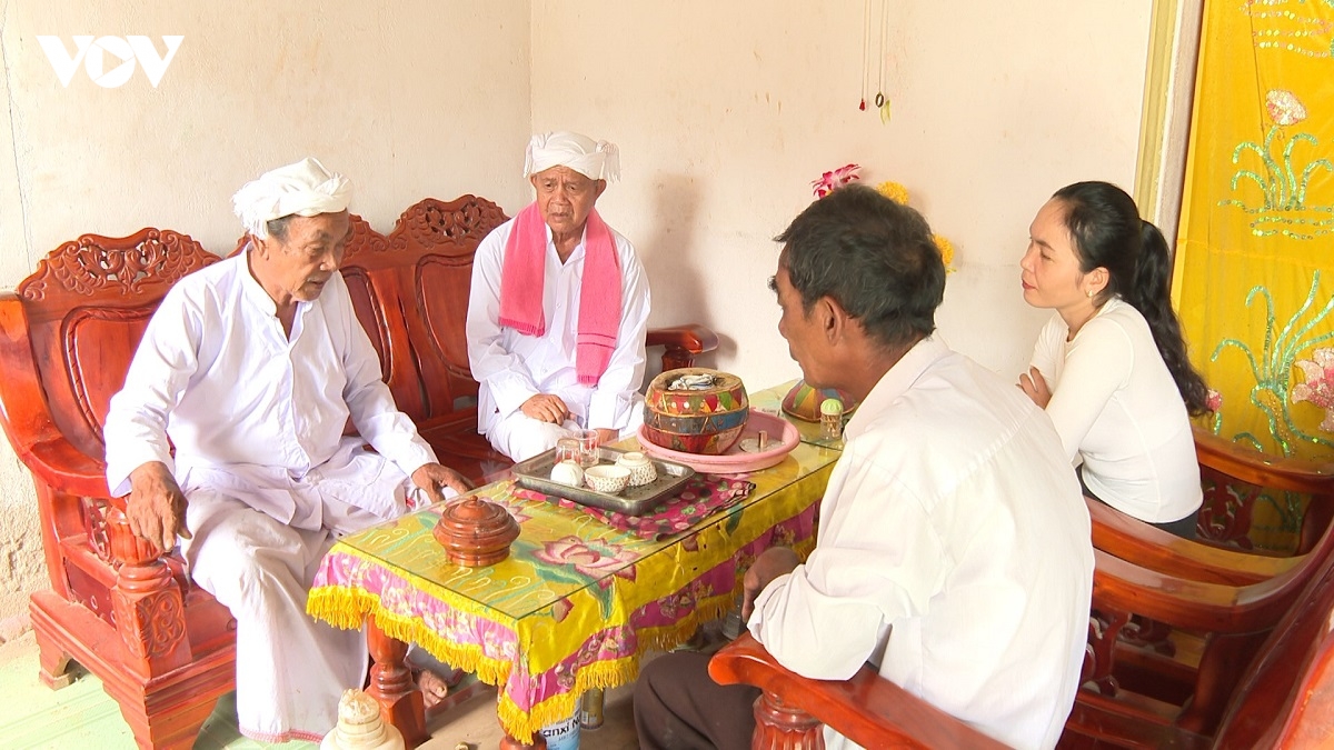 nguoi giu thanh am saranai o lang cham lam thuan hinh anh 2