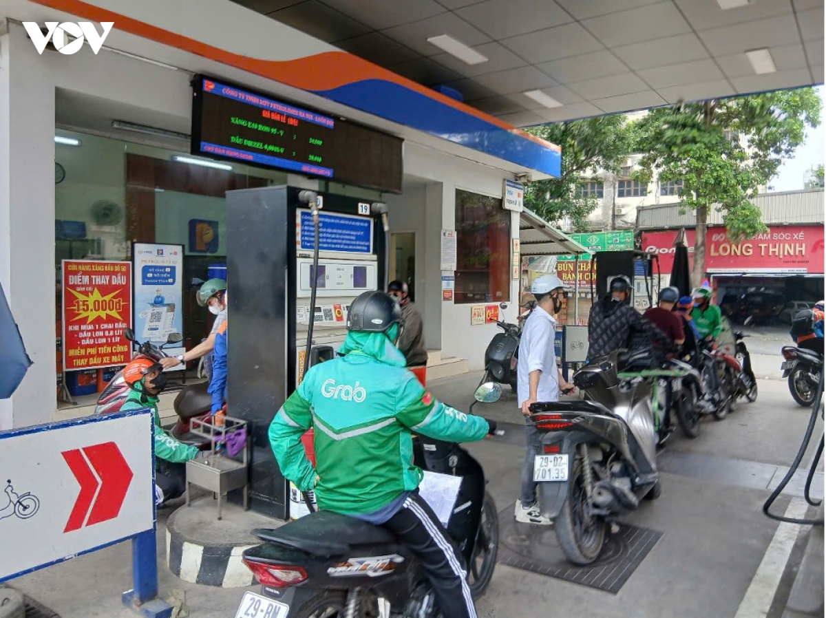 xang e10 phu song toan quoc buoc chuyen doi chu dong hinh anh 1