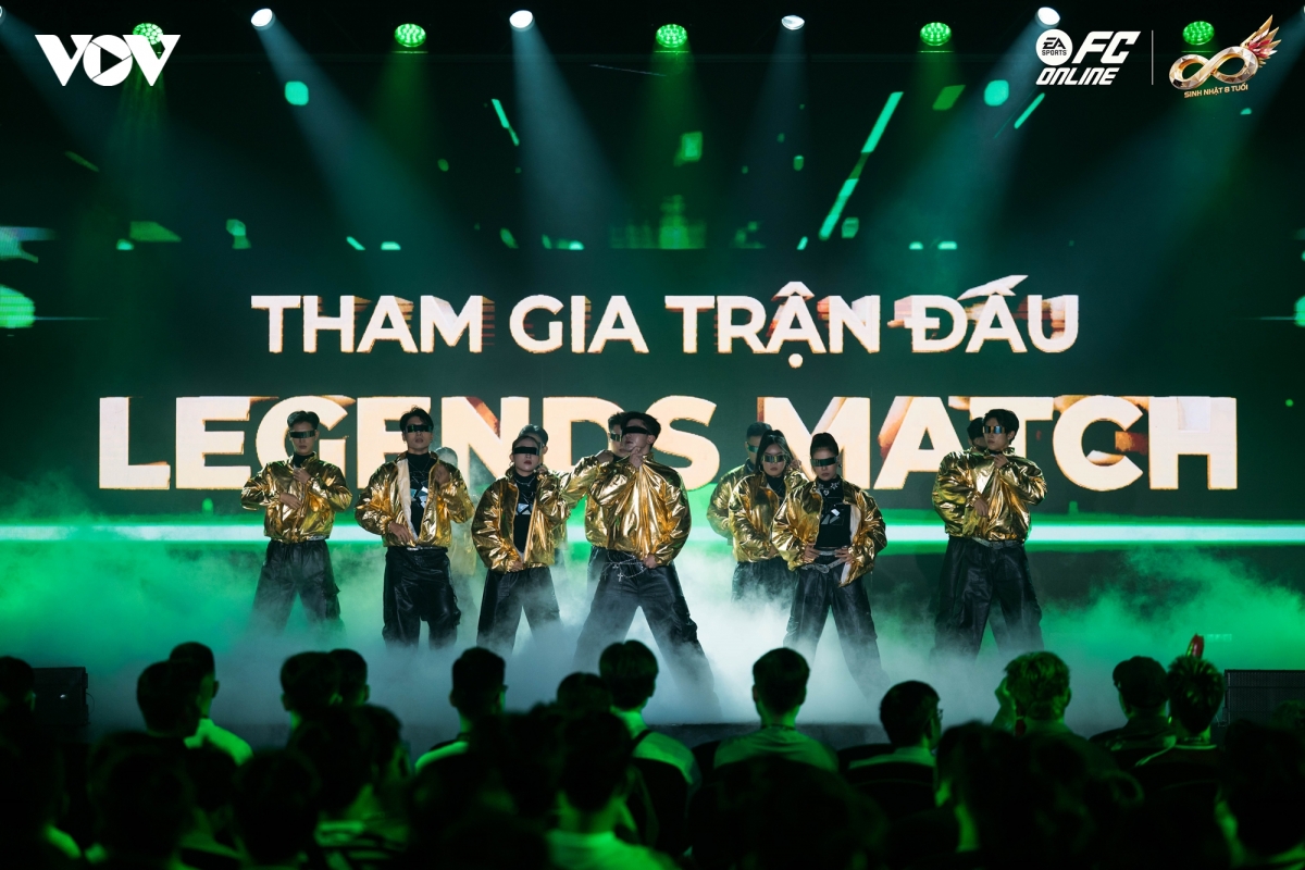 viet nam all stars thang nguoc thai lan all stars dip ky niem 8 nam fc online hinh anh 1