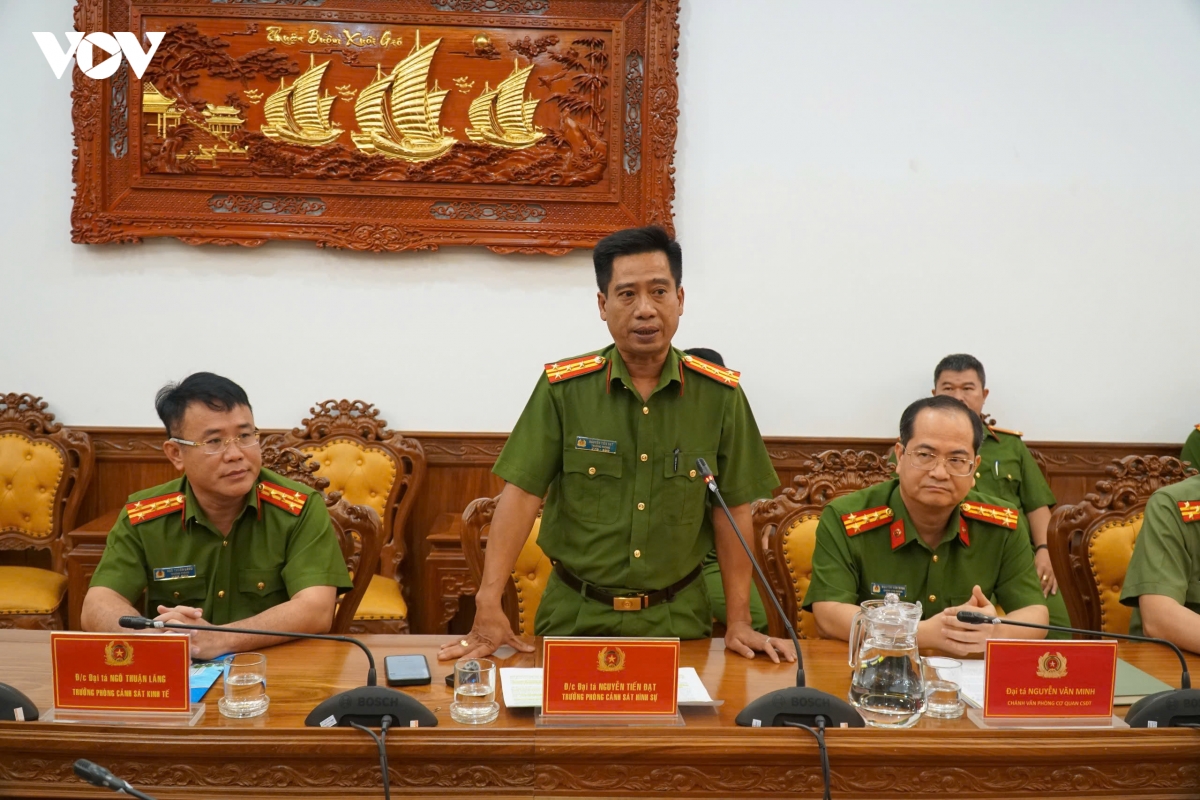 Dau long hang tram nguoi tre sa vao duong day lua dao ky nghi duong hinh anh 1