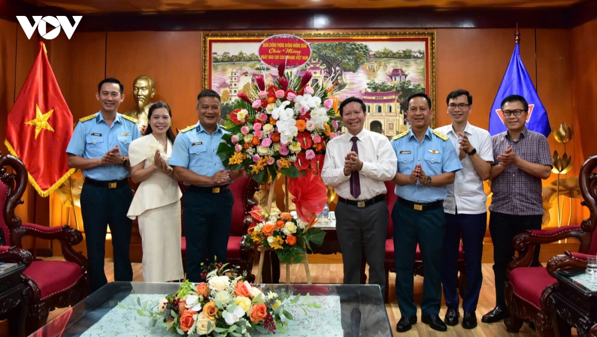 nhieu co quan, bo nganh chuc mung vov nhan ngay bao chi cach mang viet nam hinh anh 6