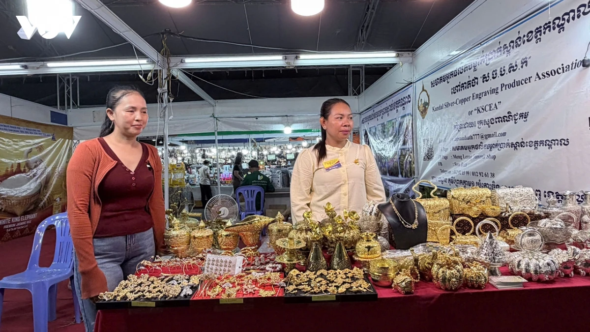 hoi cho quoc te tinh bien - an giang khoi thong mach mau kinh te bien mau hinh anh 4