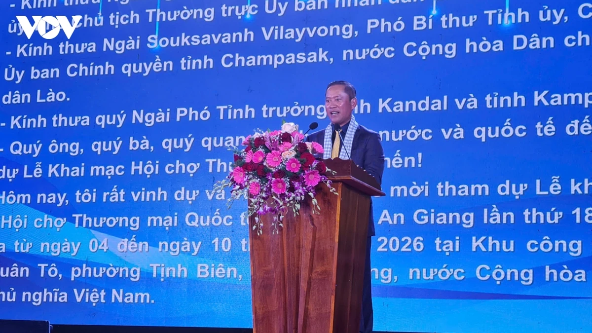 hoi cho quoc te tinh bien - an giang khoi thong mach mau kinh te bien mau hinh anh 1