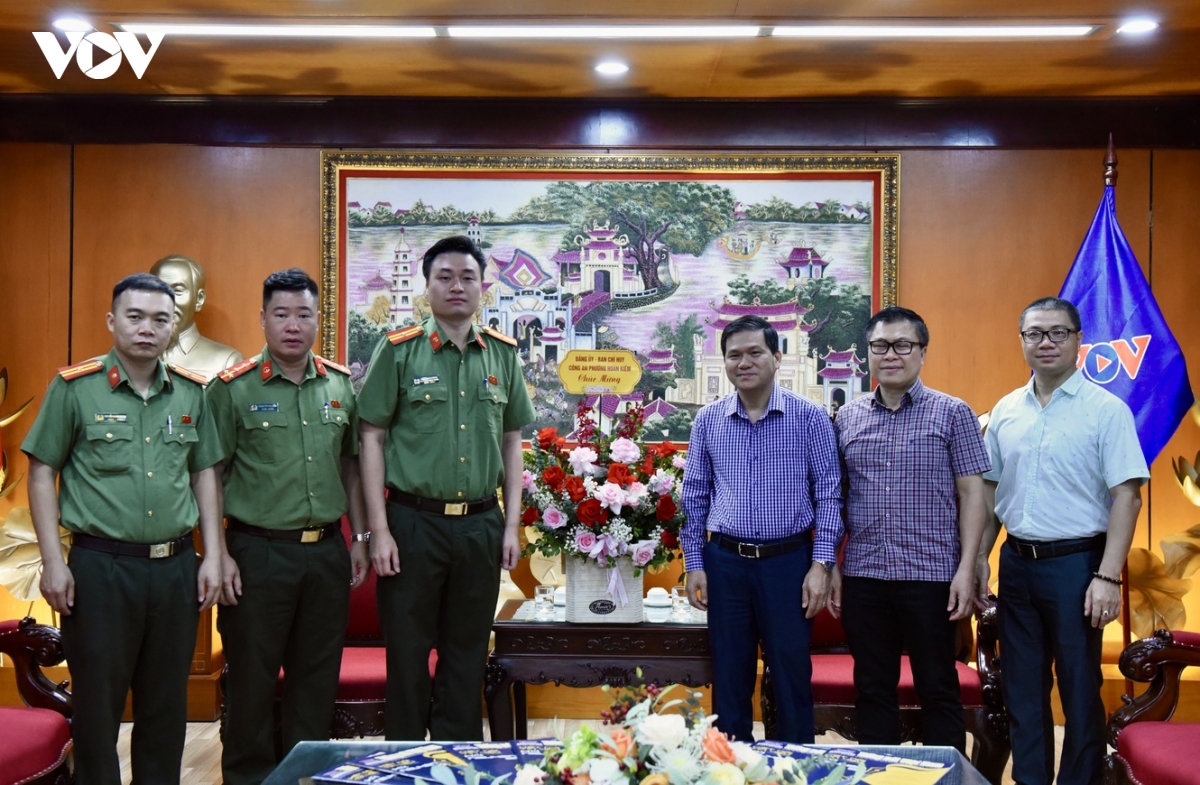vov khang dinh vai tro bao chi chu luc dua chu truong cua Dang den voi nhan dan hinh anh 13