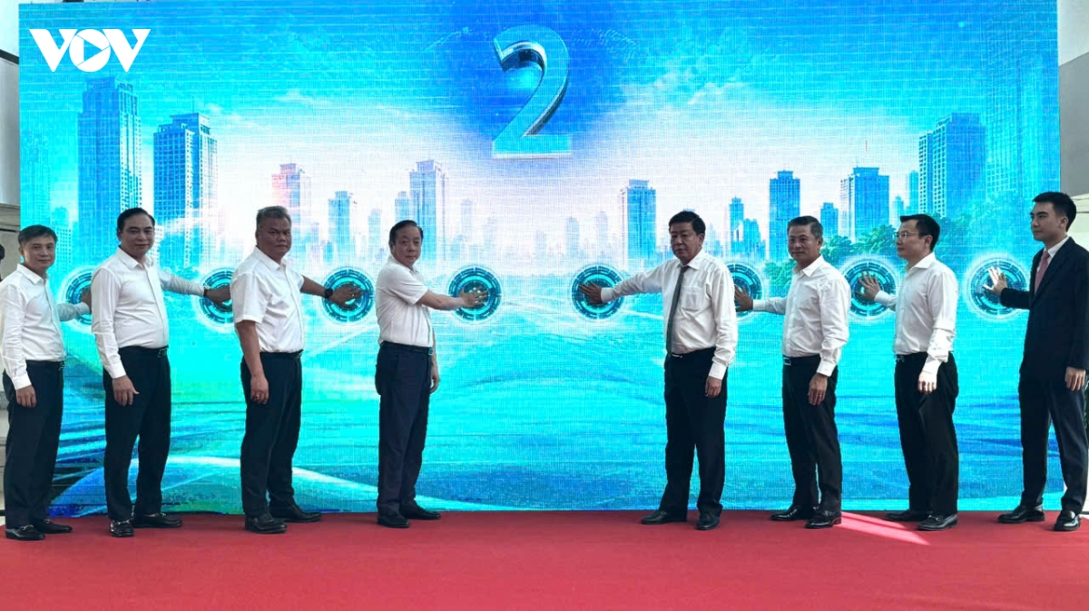 ha noi khai truong he thong ve dien tu lien thong cho giao thong cong cong hinh anh 1