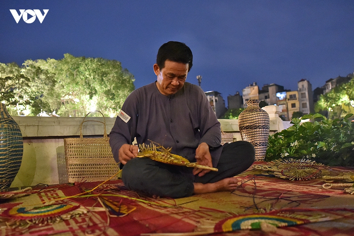 ho van toa do moi voi nhieu trai nghiem van hoa song dong giua long di san hinh anh 12