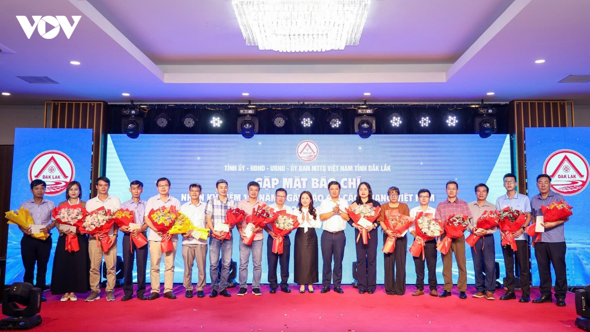 bao chi gop phan lan toa hinh anh Dak lak den voi ca nuoc hinh anh 2