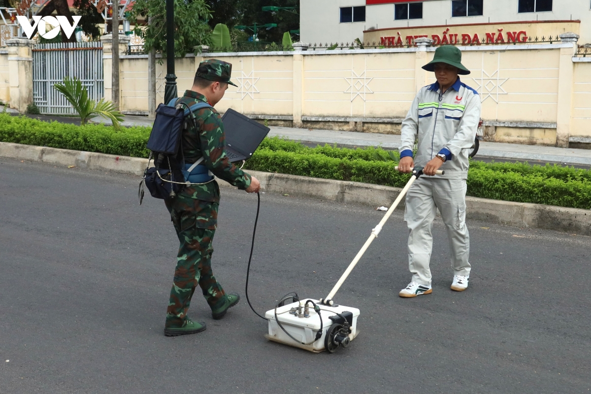quang ngai se dao ranh tham do tim hai cot liet si tai duong truong chinh hinh anh 1