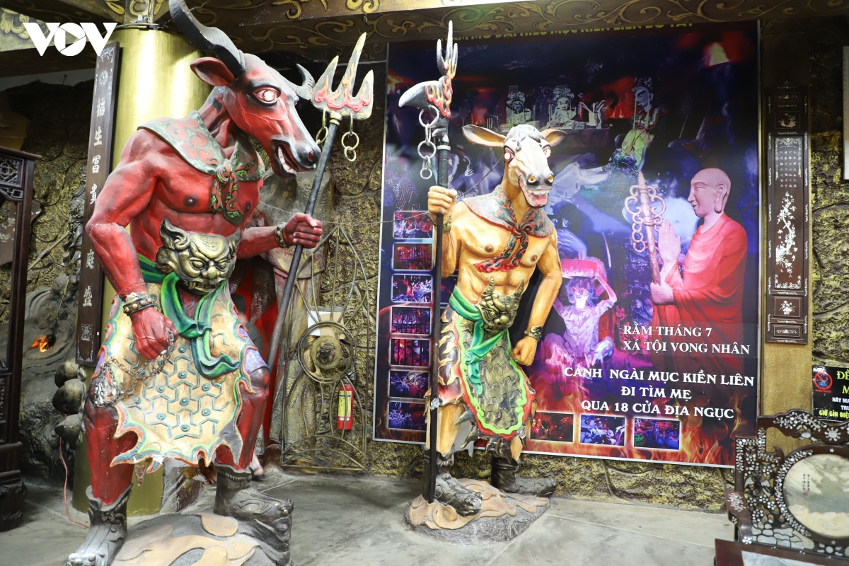 kham pha chua linh phuoc - ngoi chua nam giu 11 ky luc viet nam giua long Da lat hinh anh 20