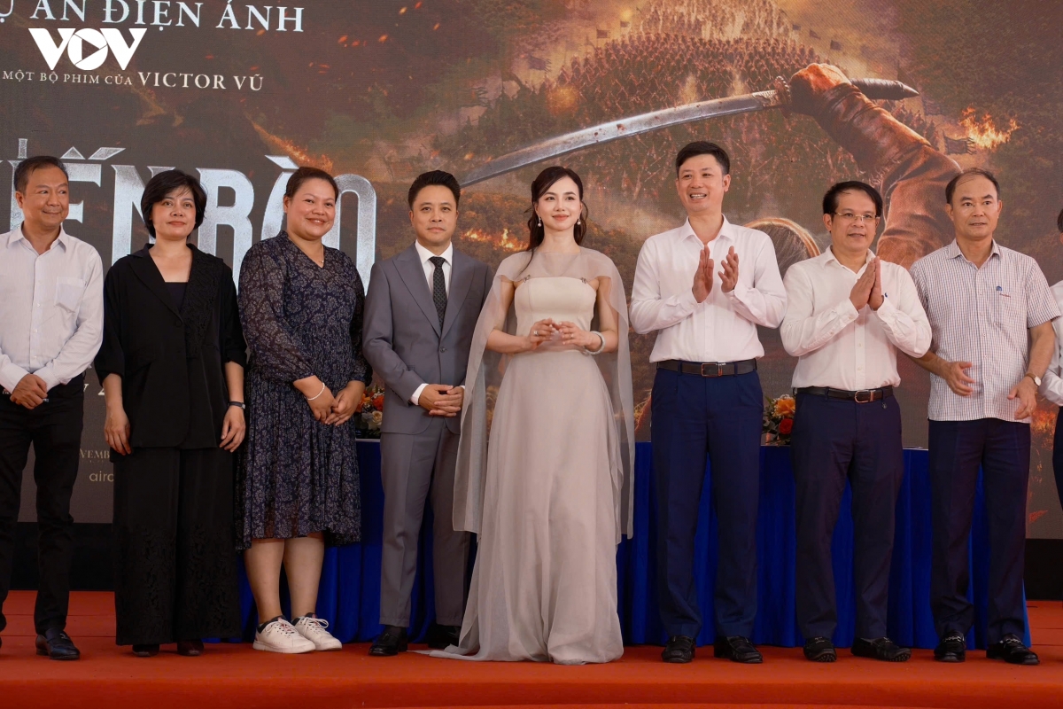 Dao dien victor vu lam phim moi chien bao tai hien hao khi khoi nghia lam son hinh anh 2