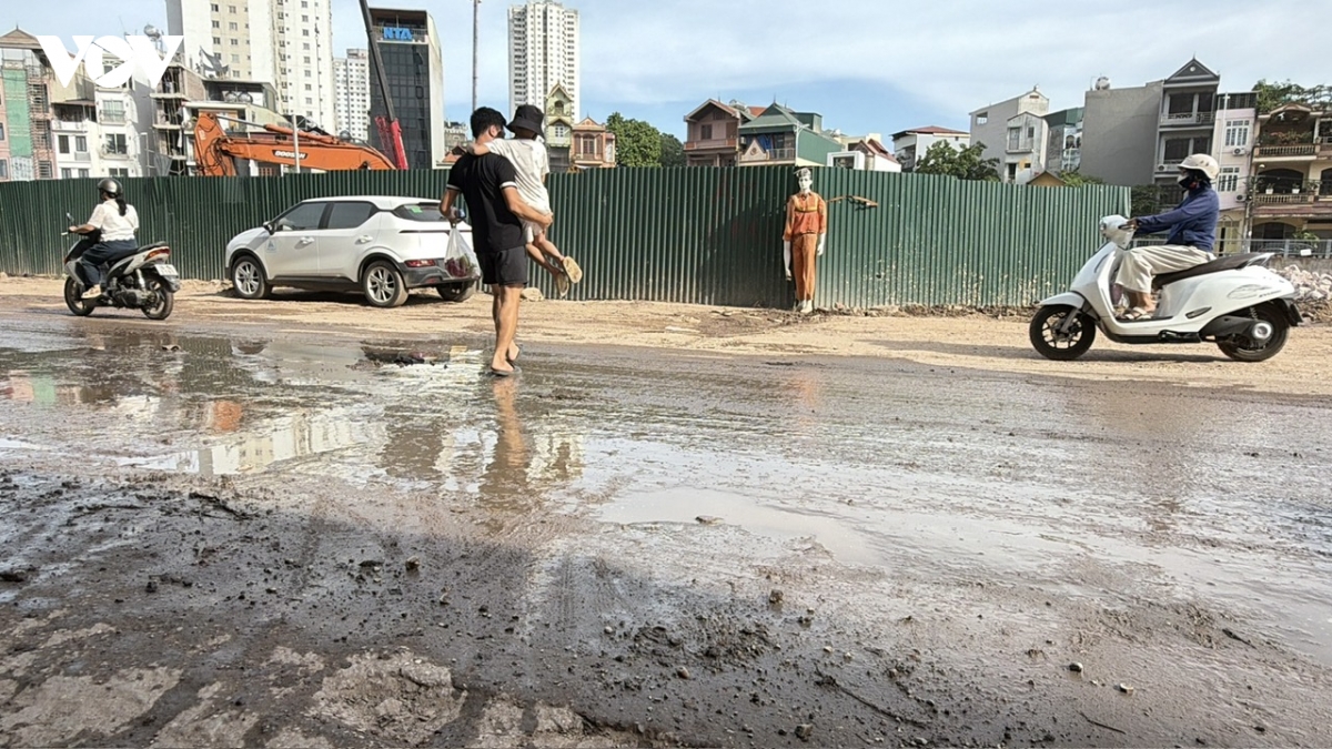 bun dat vai khap duong dan sinh khi thi cong du an kenh la khe, nguoi dan bat an hinh anh 13