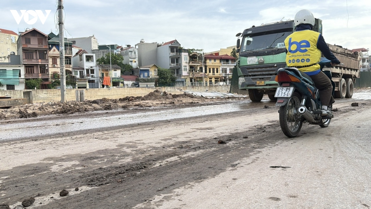 bun dat vai khap duong dan sinh khi thi cong du an kenh la khe, nguoi dan bat an hinh anh 9