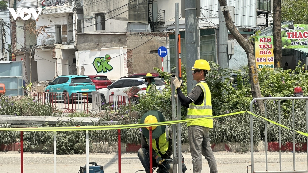 toan canh tuyen duong 7.200 ty dong, hinh thanh nhung diem trai nhua dau tien hinh anh 8