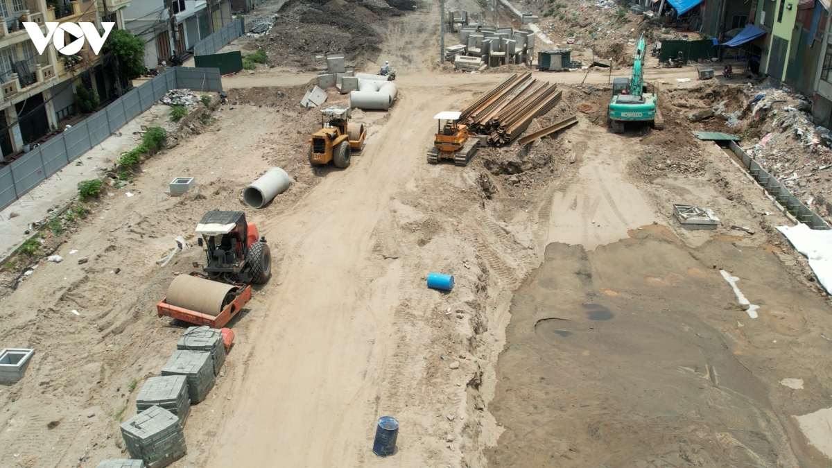 toan canh tuyen duong 7.200 ty dong, hinh thanh nhung diem trai nhua dau tien hinh anh 12