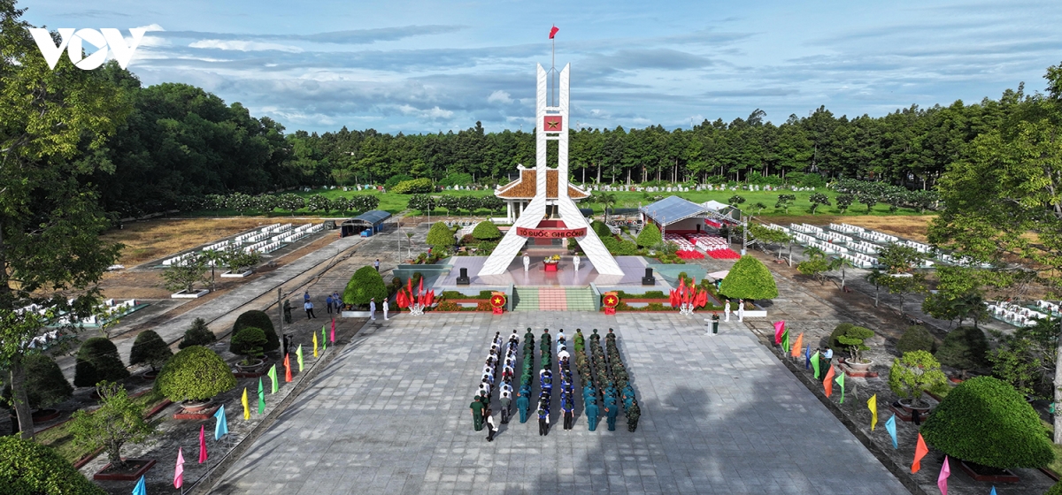 an giang trien khai lay mau adn doi voi 37 phan mo liet si hinh anh 1