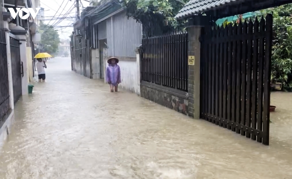 mua lon gay ngap cuc bo 1 so khu vuc do thi o quang ninh hinh anh 1