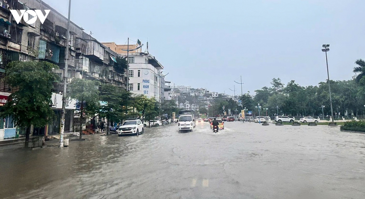 mua lon gay ngap cuc bo 1 so khu vuc do thi o quang ninh hinh anh 3