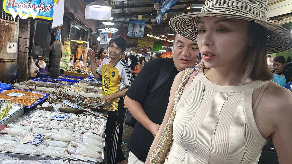 na kluea market toa do buy cook cuc hot danh cho tin do am thuc tai pattaya hinh anh 2