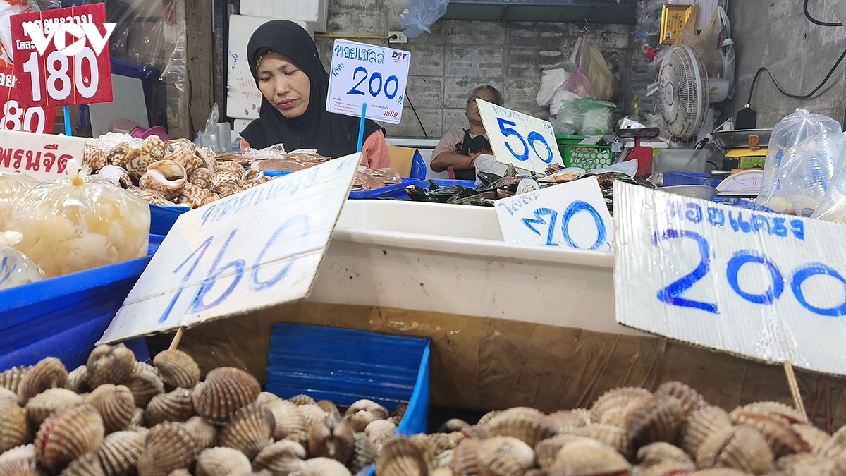 na kluea market toa do buy cook cuc hot danh cho tin do am thuc tai pattaya hinh anh 14