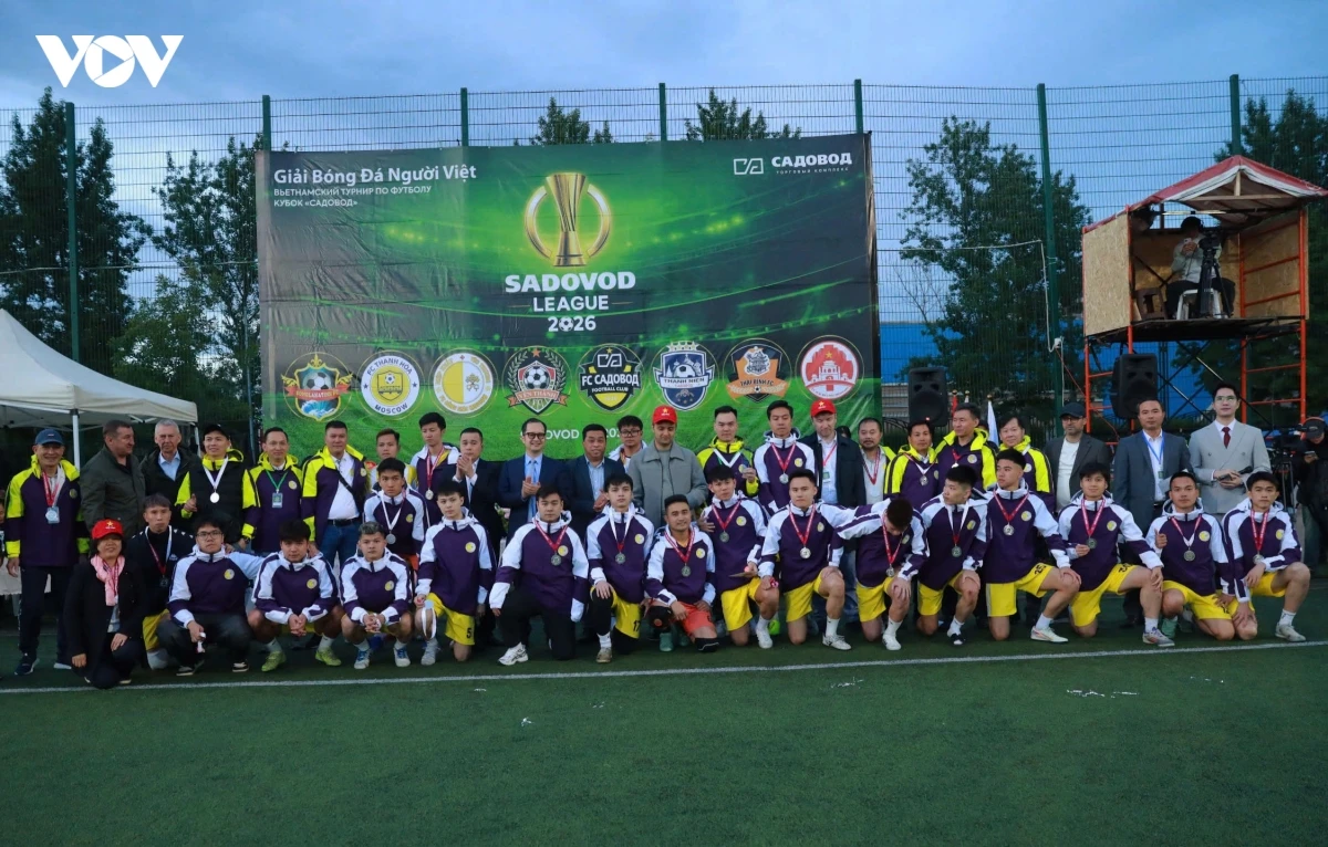Doi fc thanh hoa sadovod gianh cup vang giai bong da liga sadovod 2026 tai nga hinh anh 2