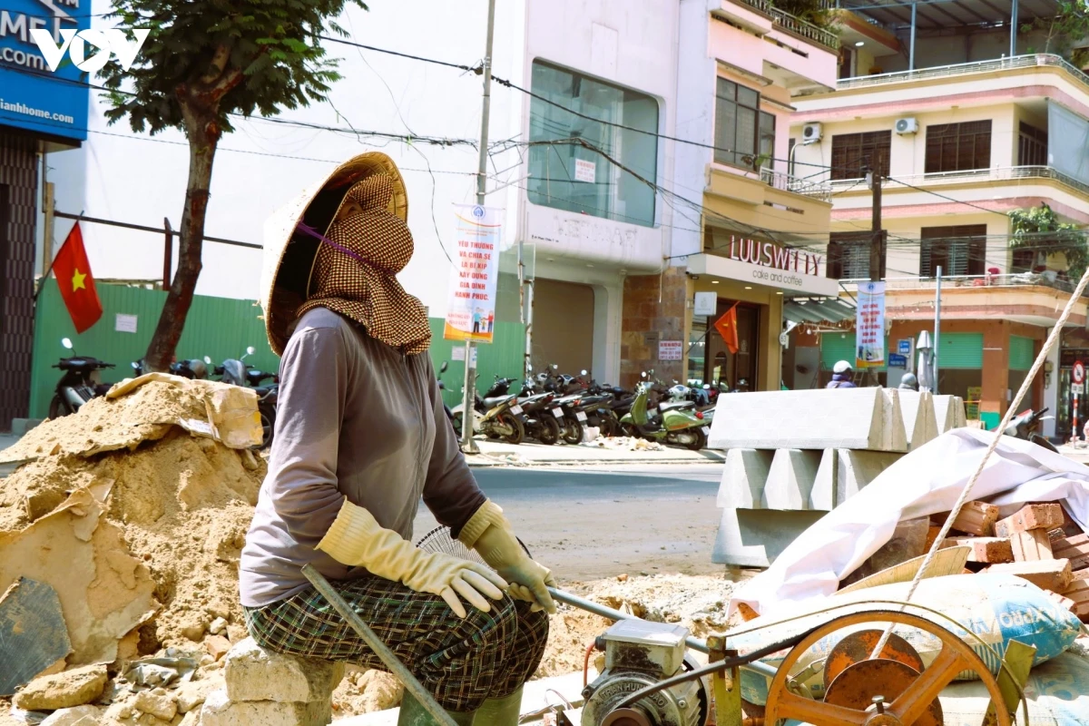 nhoc nhan muu sinh duoi cai nang bong rat o mien trung hinh anh 8