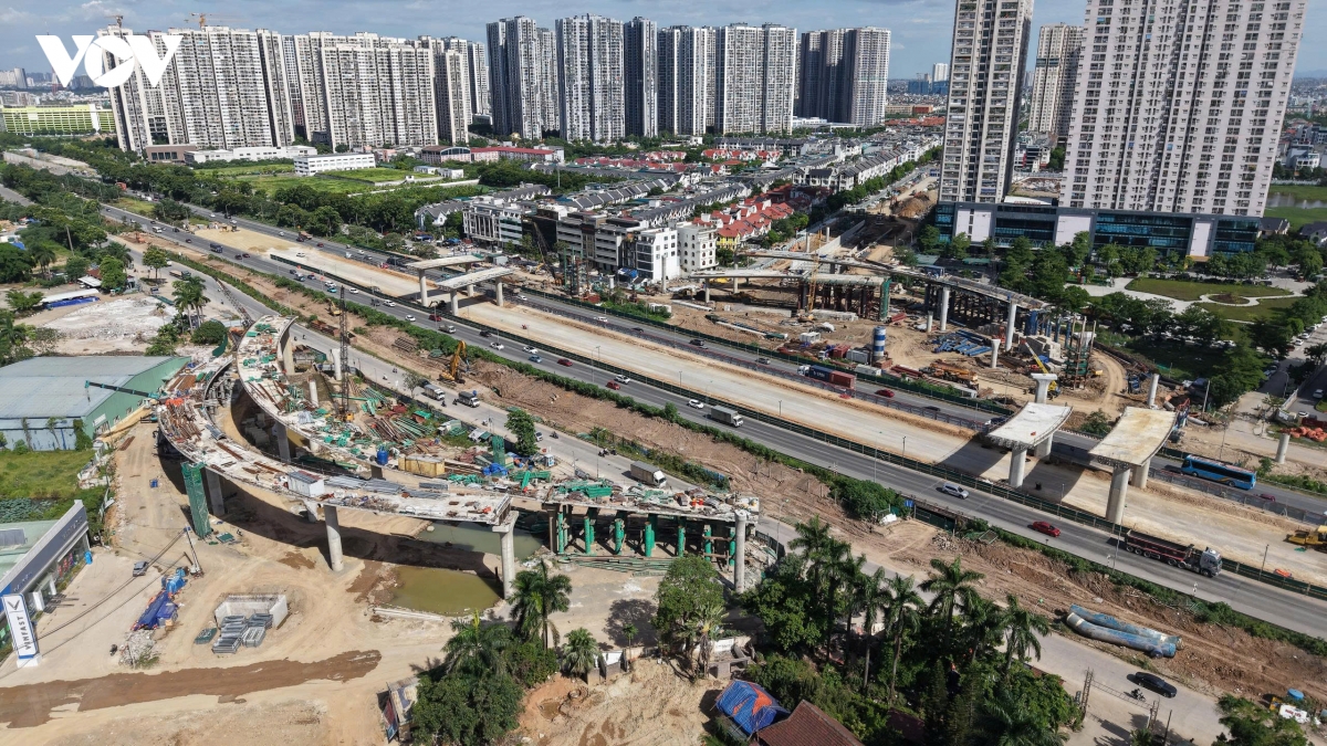 nut giao vanh dai 3,5 - Dai lo thang long dan lo dien sau hon mot nam thi cong hinh anh 12