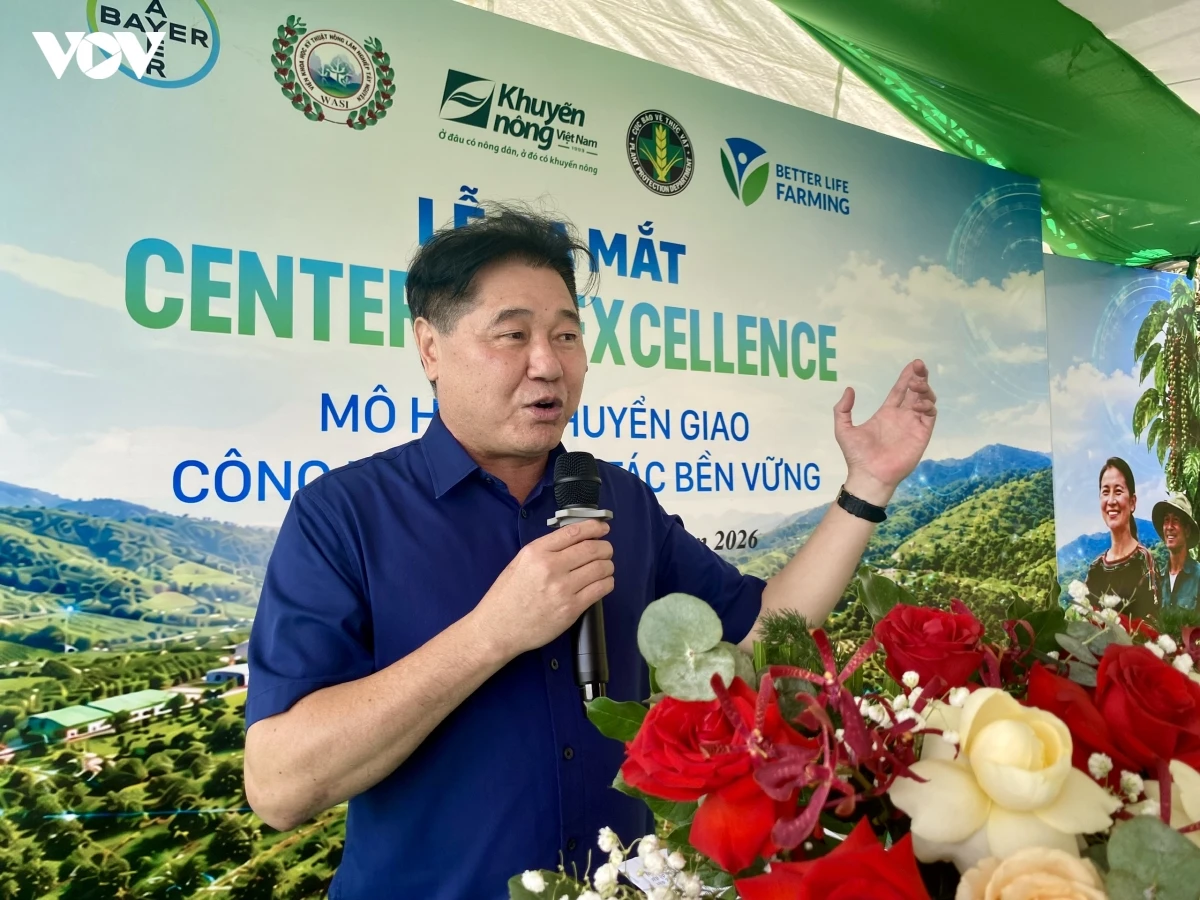 Dua mo hinh canh tac ben vung den voi nong dan trong sau rieng, ca phe hinh anh 4