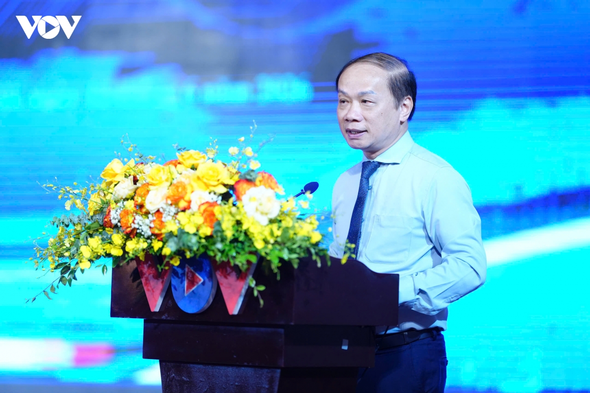 bao chi can chuyen tu co quan thong tin sang dan dat thong tin, tham gia kien tao hinh anh 5