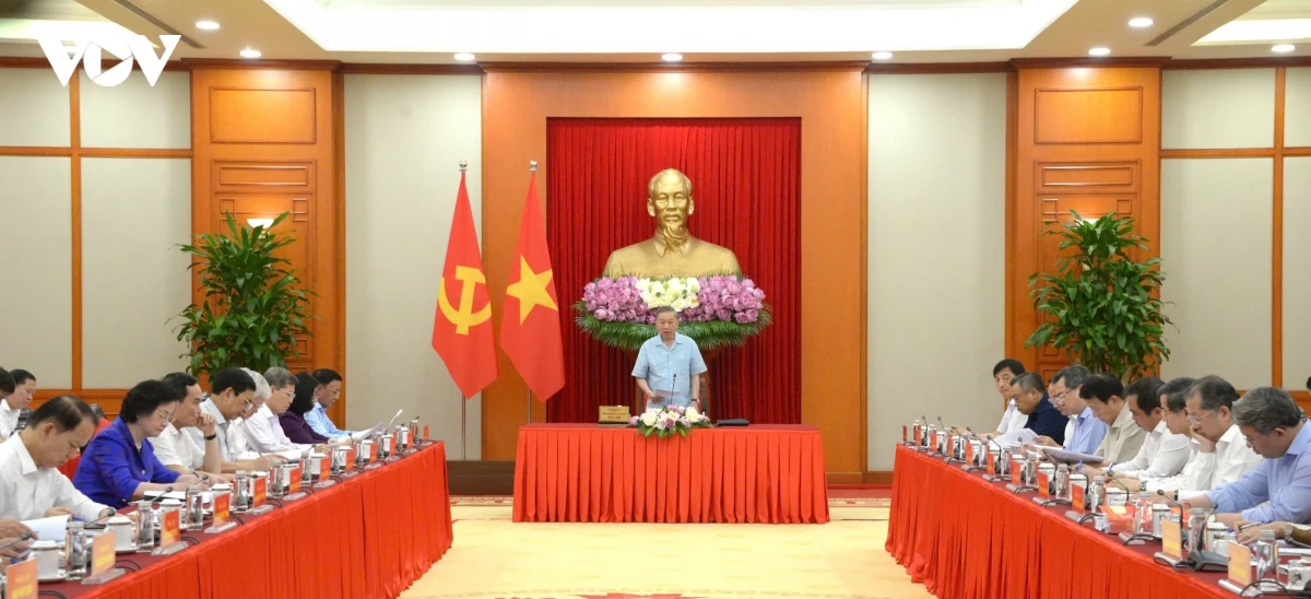 tong bi thu, chu tich nuoc to lam chu tri hop so ket mo hinh chinh quyen 3 cap hinh anh 1