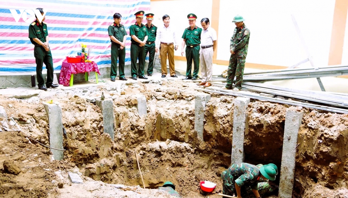 quy tap 4 hai cot liet si tai khu vuc benh vien Da khoa thach han, quang tri hinh anh 1