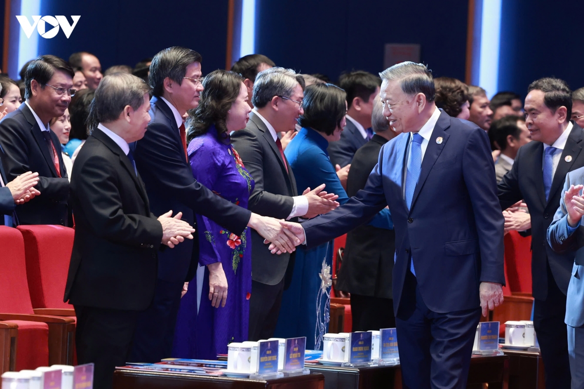 tong bi thu, chu tich nuoc to lam du khai mac Dai hoi xiv cong doan viet nam hinh anh 1