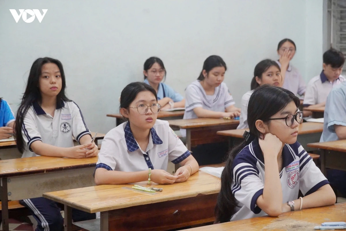 Diem thi lop 10 o tp.hcm cong bo sau ngay 12 6 hinh anh 1