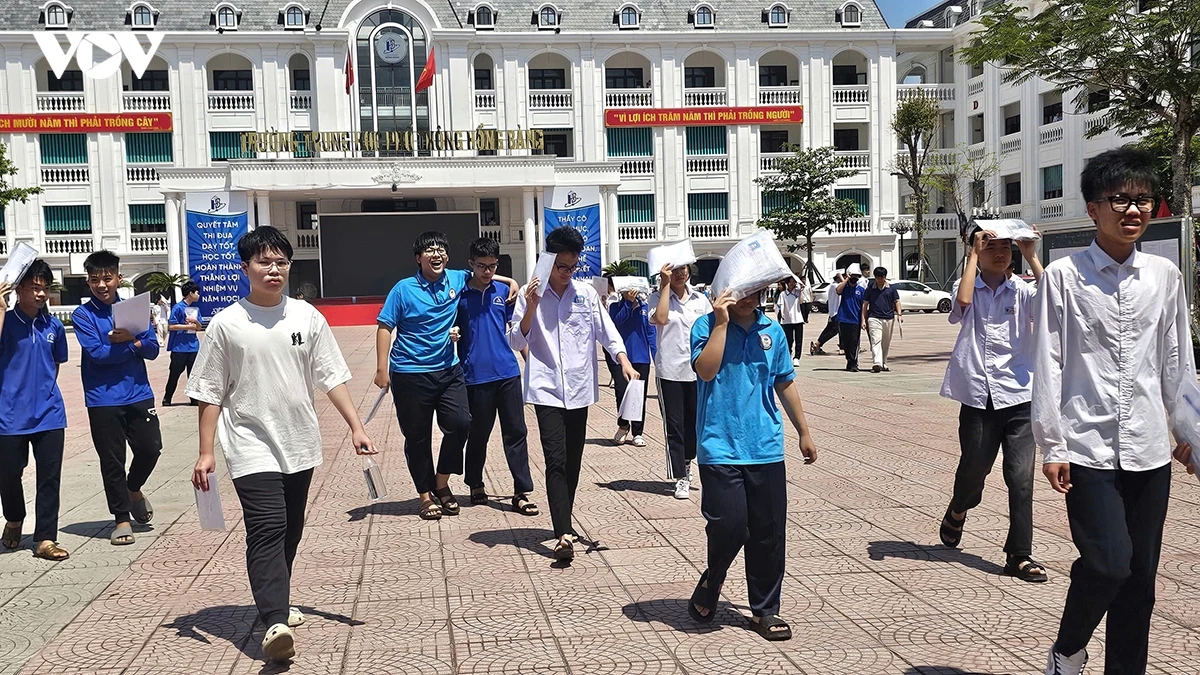 thi vao lop 10 tai hai phong De van de tho , vua suc hinh anh 1