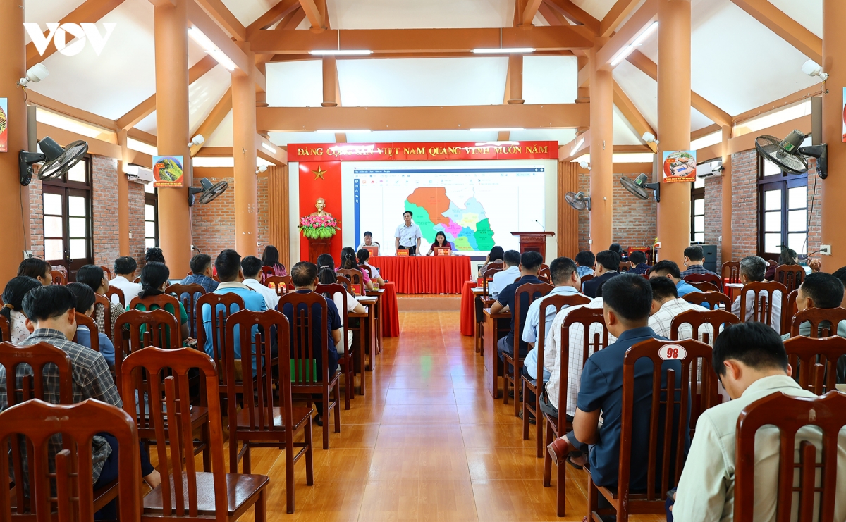 quang ninh tao su dong thuan cua nhan dan trong sap xep thon, ban, khu pho hinh anh 1