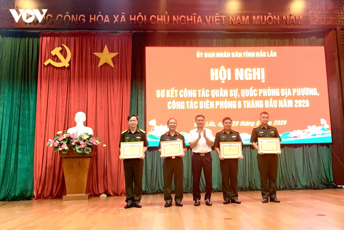 Dak lak nang cao nang luc san sang chien dau cua luc luong vu trang hinh anh 4