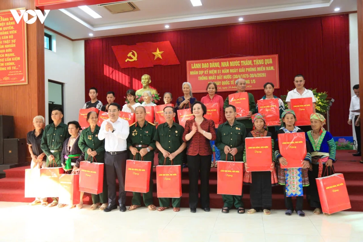 lao cai quyet tam xoa nha tam, nha dot nat cho ho nguoi co cong, ho than nhan liet si hinh anh 1