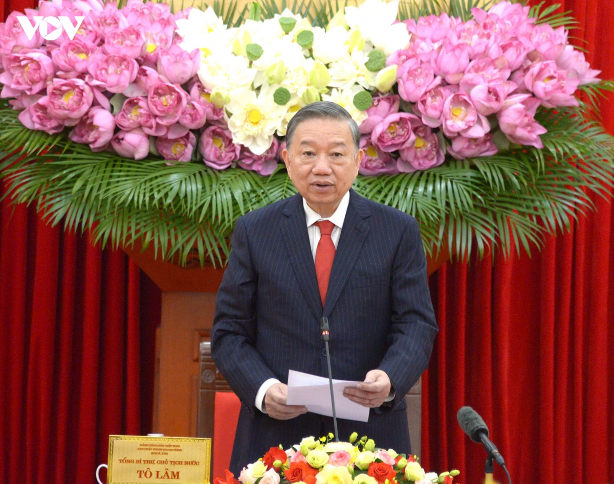 tong bi thu, chu tich nuoc to lam lam viec voi hoi dong ly luan trung uong hinh anh 2