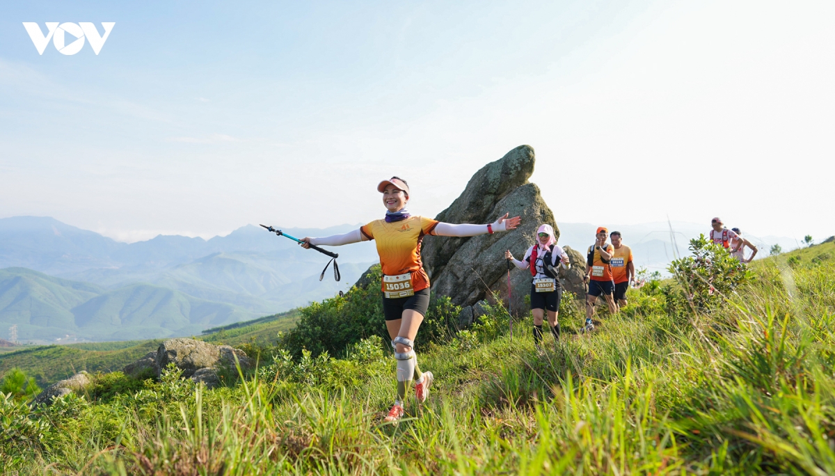 chinh phuc duong chay trail bang rung vuot nui o uong bi quang ninh hinh anh 9