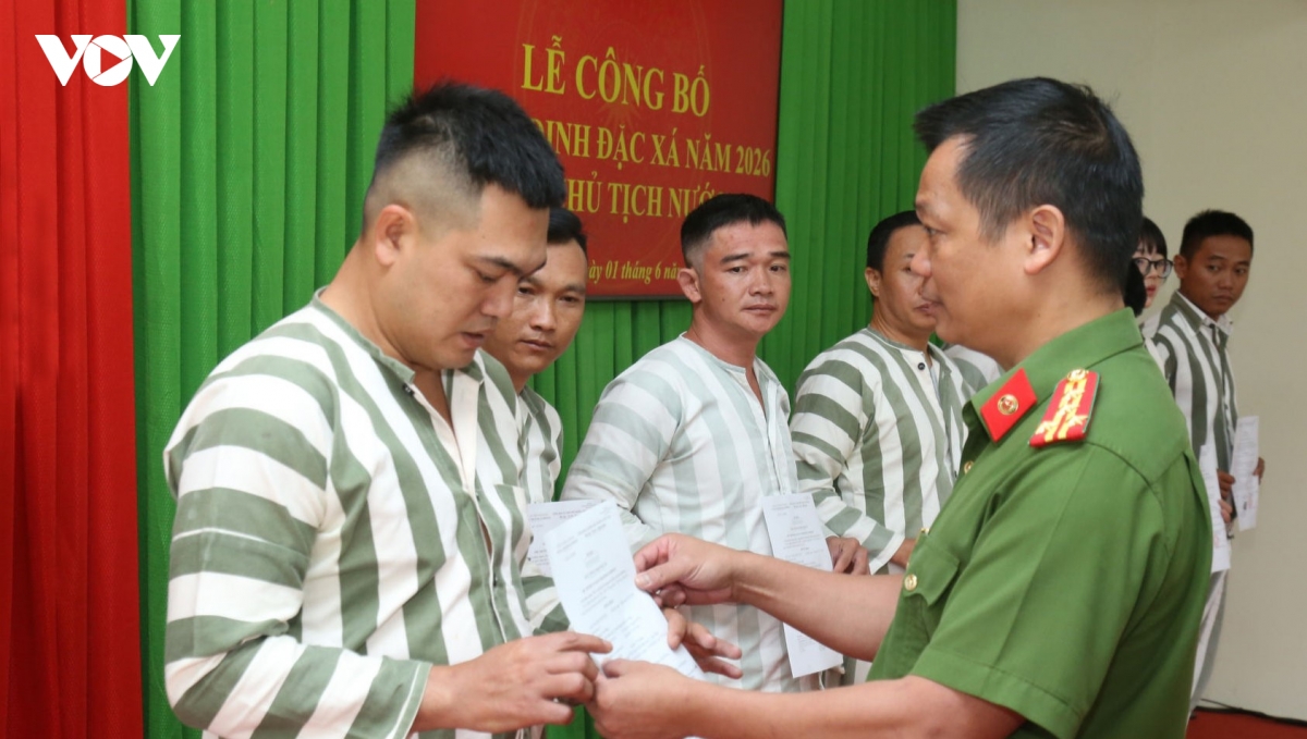 trao quyet dinh dac xa cua chu tich nuoc cho 615 pham nhan o lam Dong hinh anh 3