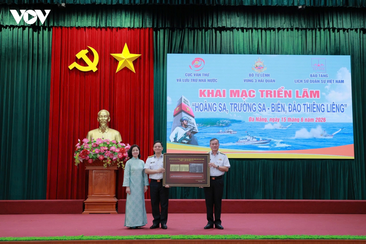 tu lieu quy ve hoang sa, truong sa duoc gioi thieu tai Da nang hinh anh 4